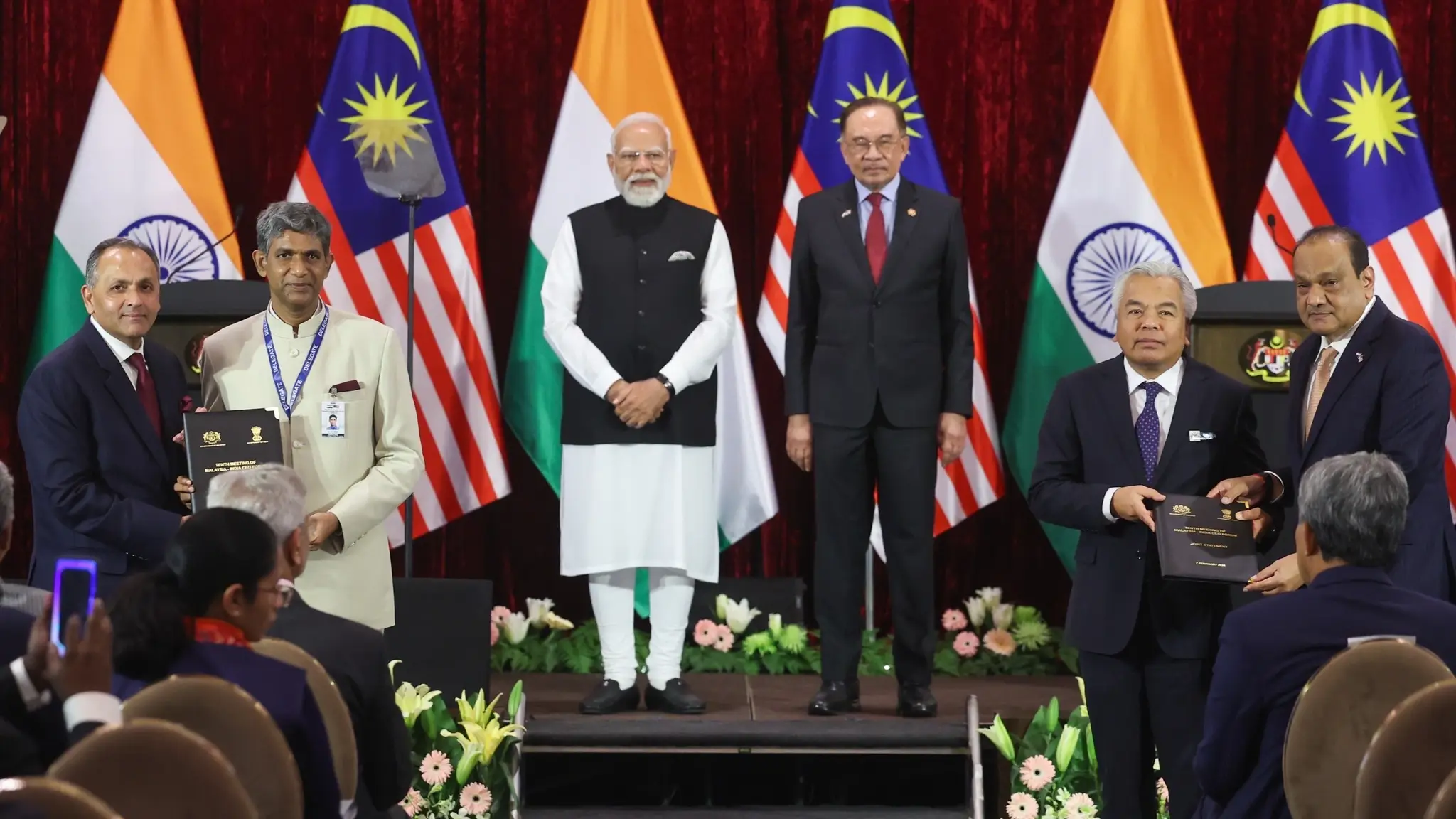 PM Modi Holds Bilateral Talks with Malaysian Counterpart Anwar Ibrahim; Multiple MoUs Signed to Boost Ties