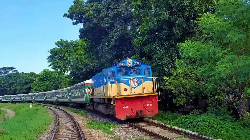 Bangladesh Railway to Expand Fleet, Will Import 200 Broad-Gauge Coaches from India